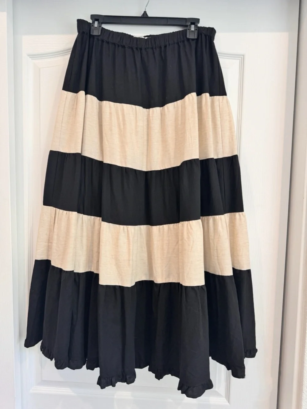 Black and Cream Tiered Maxi Skirt - Picture 3 of 5